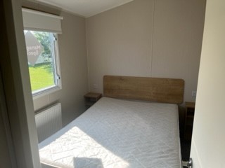 https://thefamilyparksgroup.co.uk/wp-content/uploads/2023/09/Double-bed.jpg